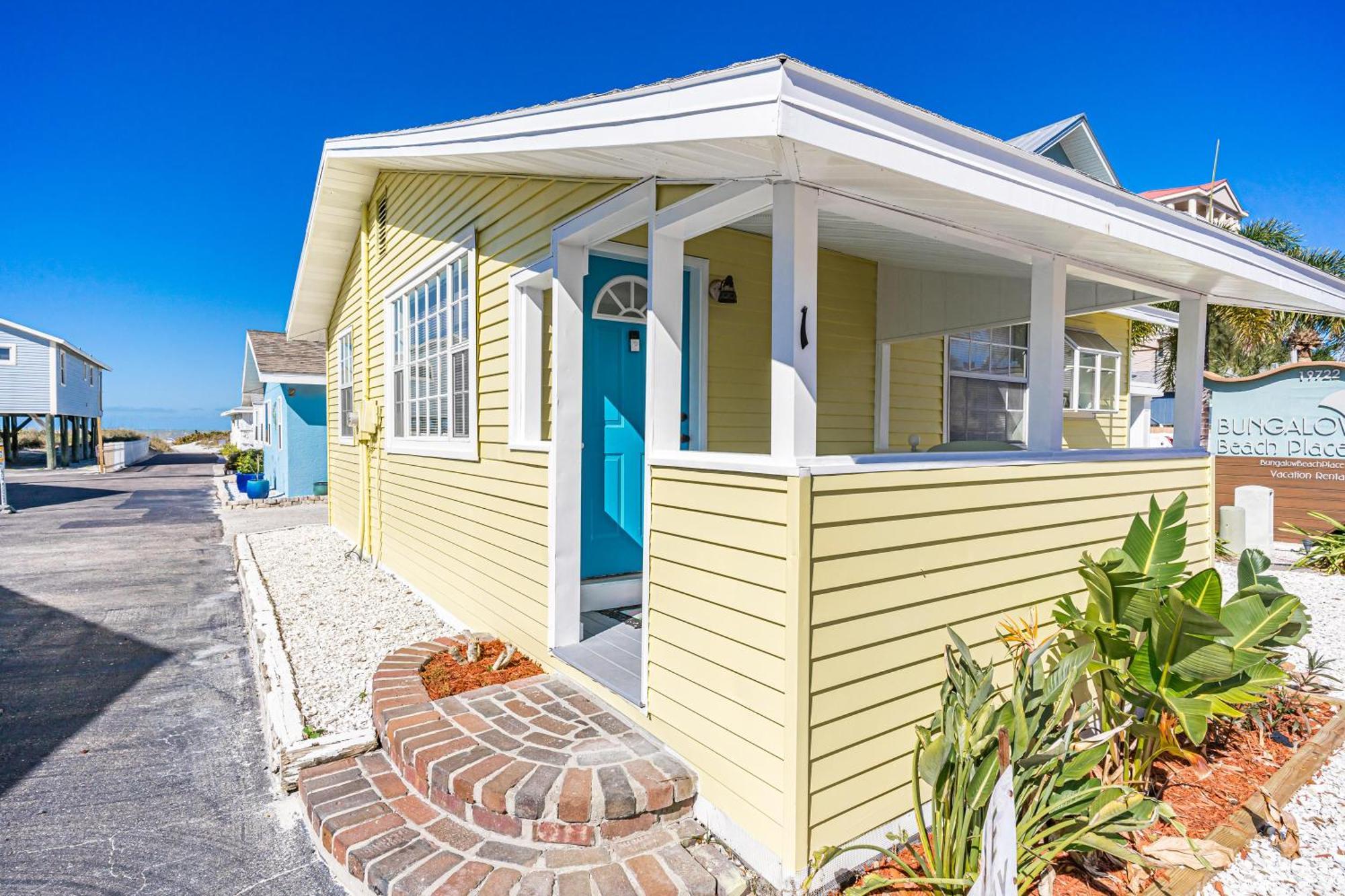 Canary Beach Cottage شاطئ كليرووتر المظهر الخارجي الصورة