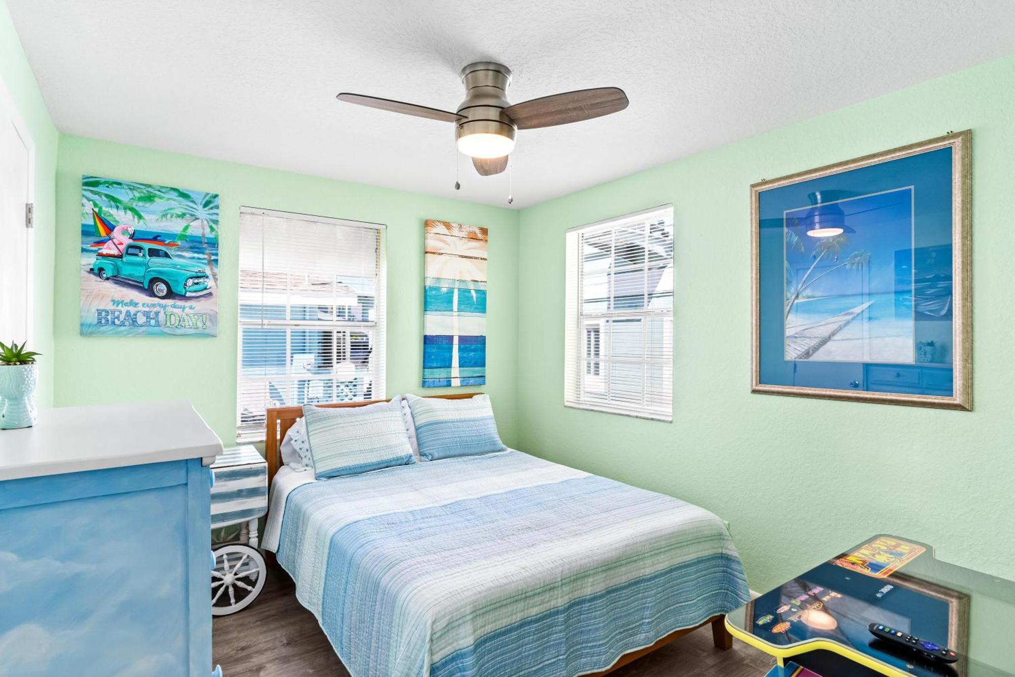 Canary Beach Cottage شاطئ كليرووتر المظهر الخارجي الصورة
