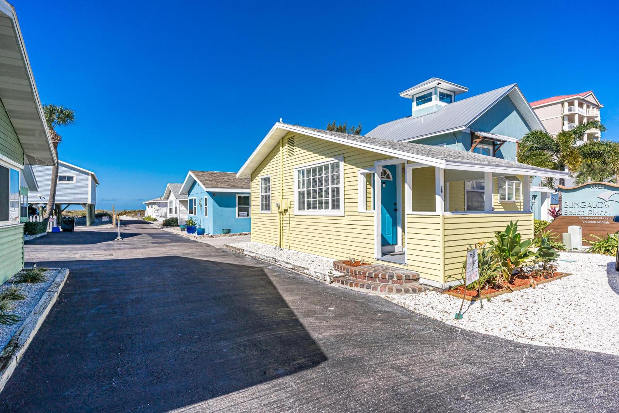 Canary Beach Cottage شاطئ كليرووتر المظهر الخارجي الصورة